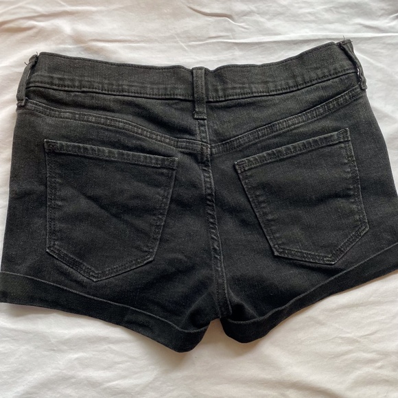 Old Navy Black Jean Shorts - Picture 4 of 4